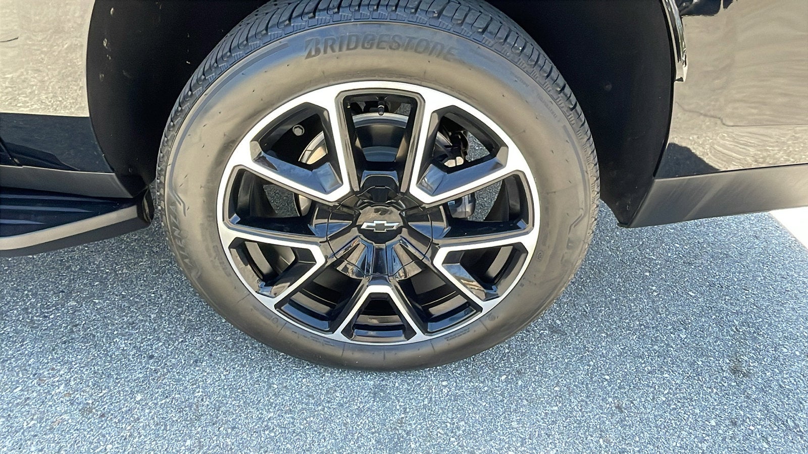 2025 Chevrolet Suburban RST