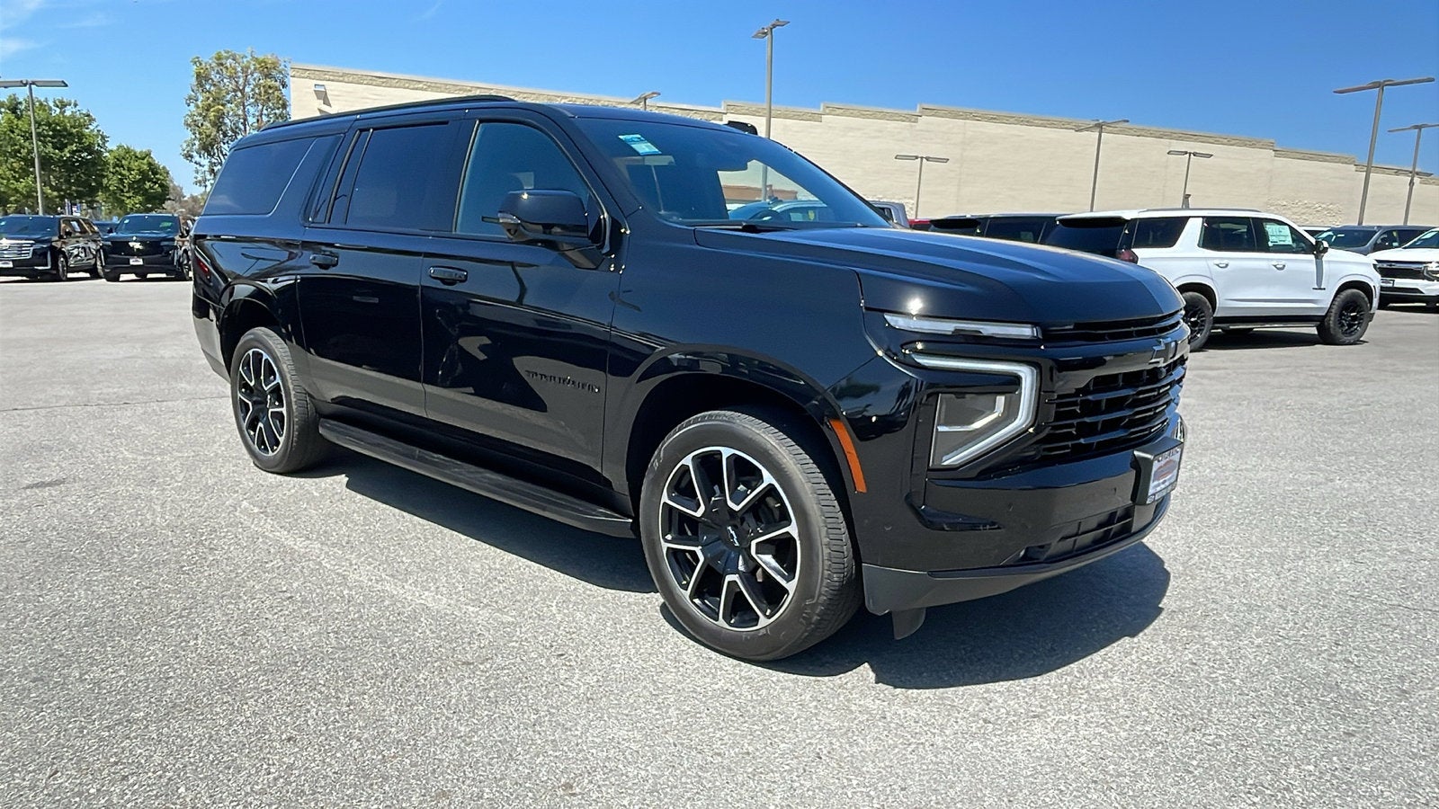 2025 Chevrolet Suburban RST