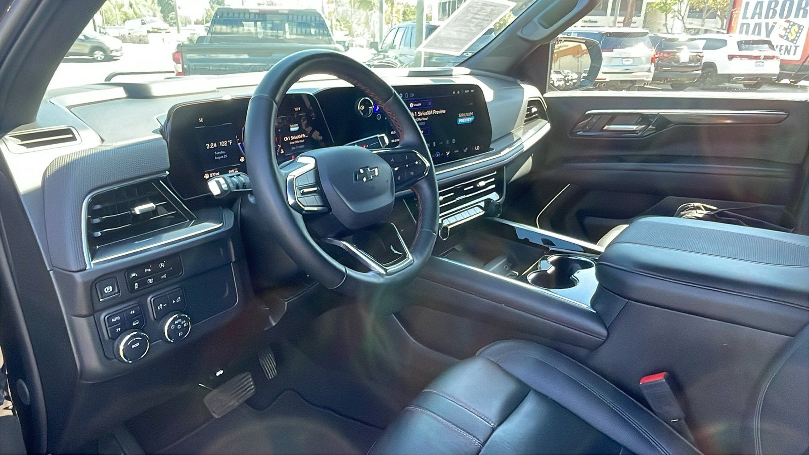2025 Chevrolet Suburban RST