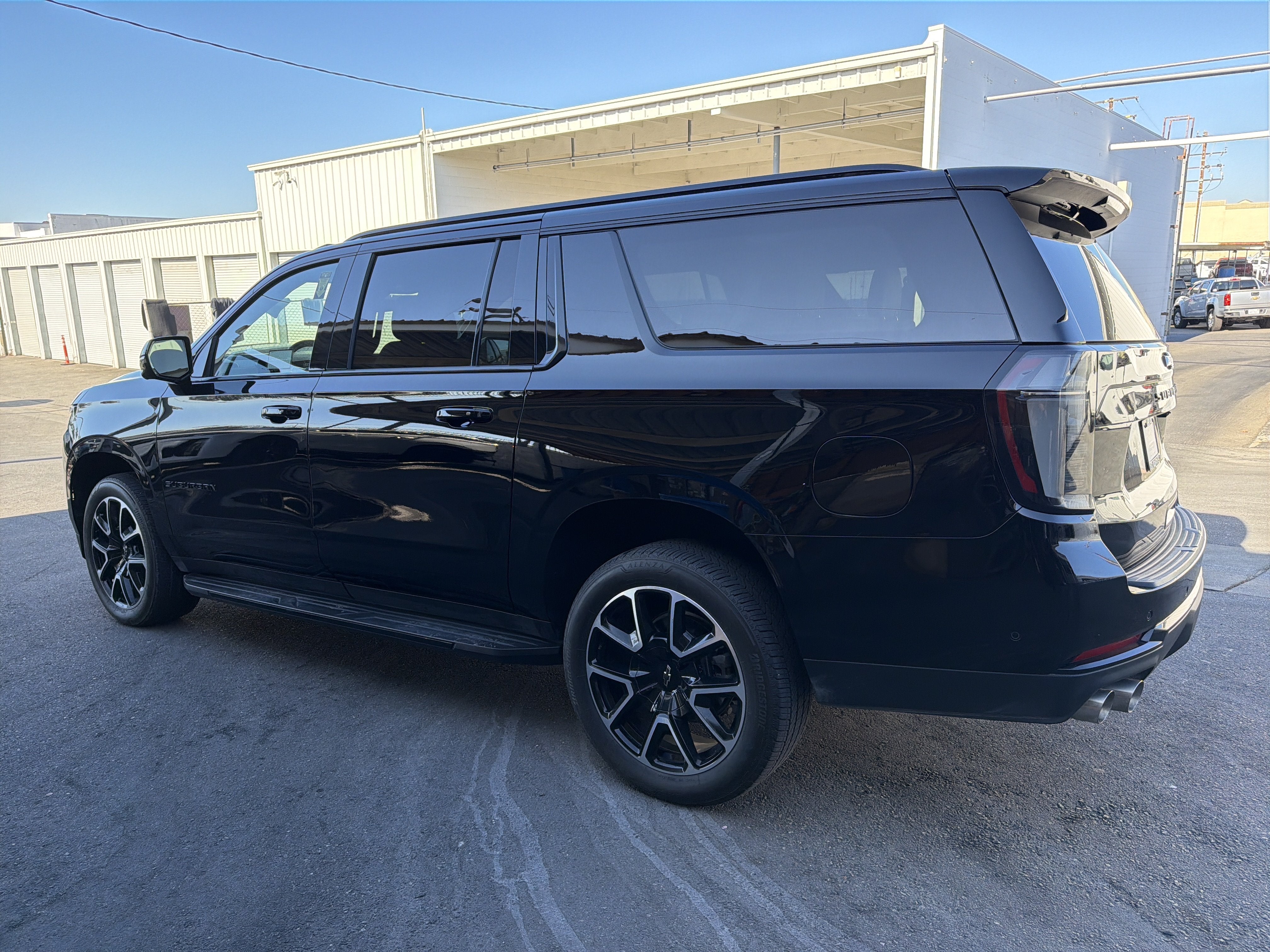 2025 Chevrolet Suburban RST