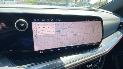 2025 Chevrolet Suburban RST