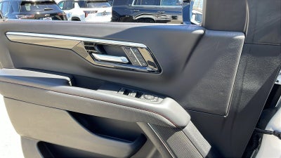 2025 Chevrolet Suburban RST