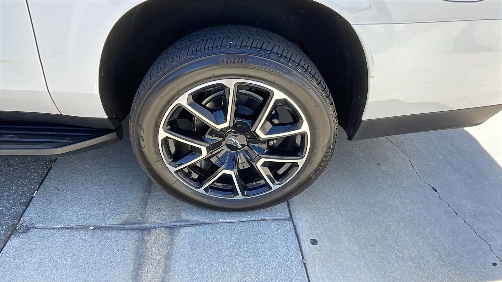 2025 Chevrolet Suburban RST
