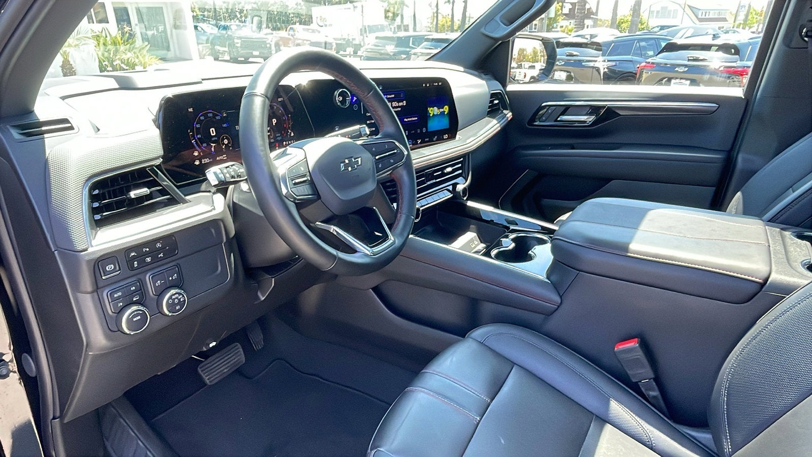 2025 Chevrolet Suburban RST