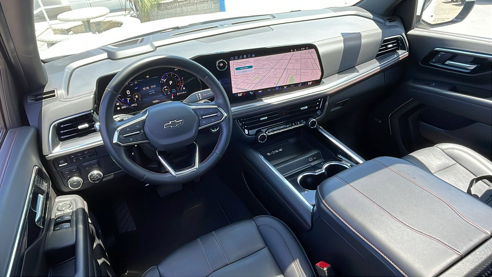 2025 Chevrolet Suburban RST