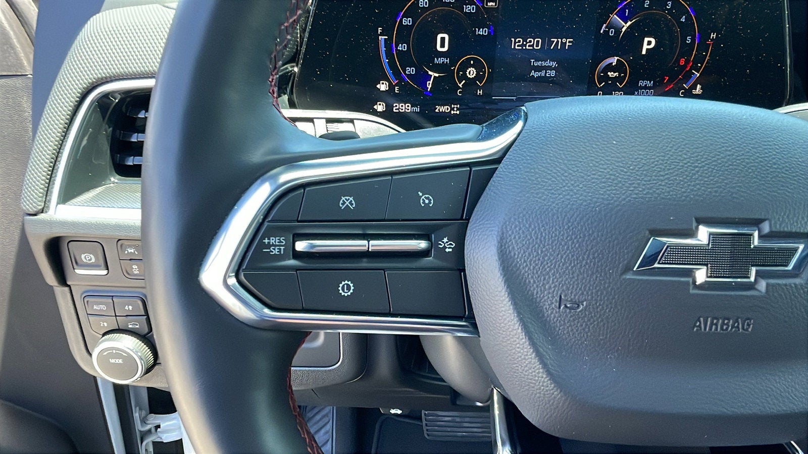 2025 Chevrolet Suburban RST