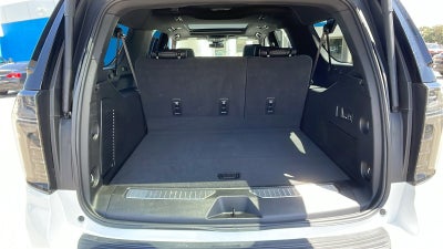 2025 Chevrolet Suburban RST