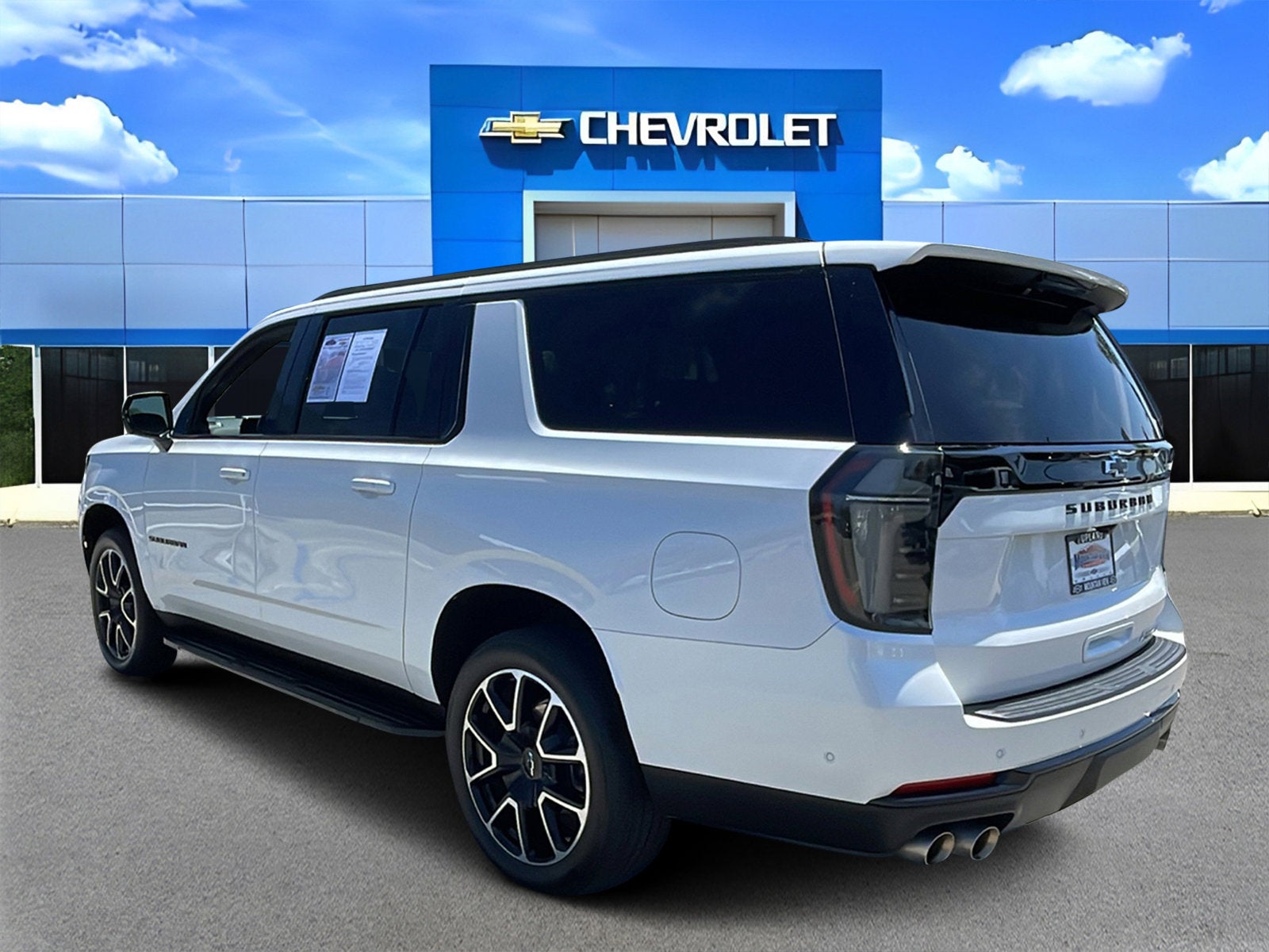 2025 Chevrolet Suburban RST