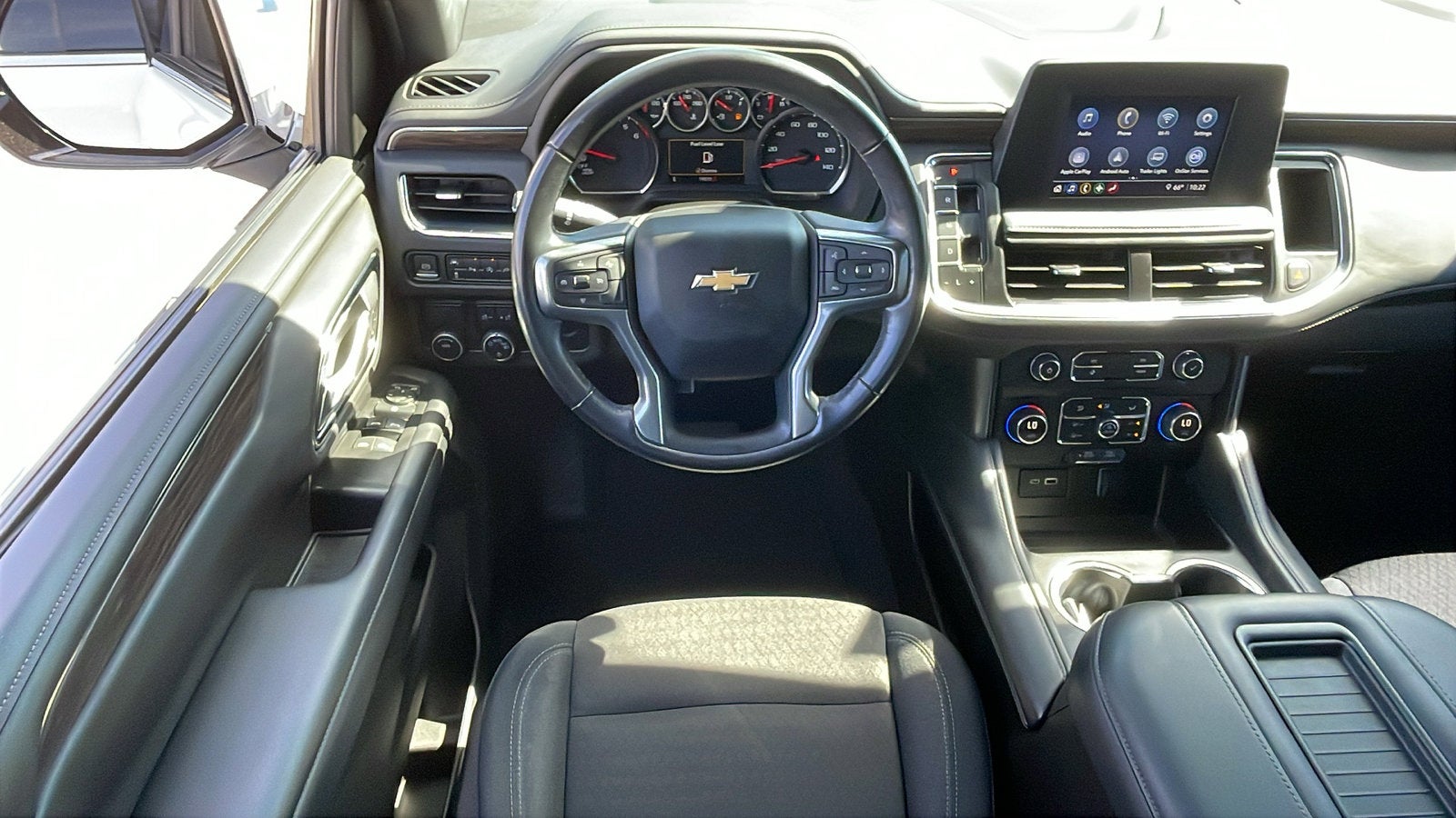 2022 Chevrolet Suburban LS