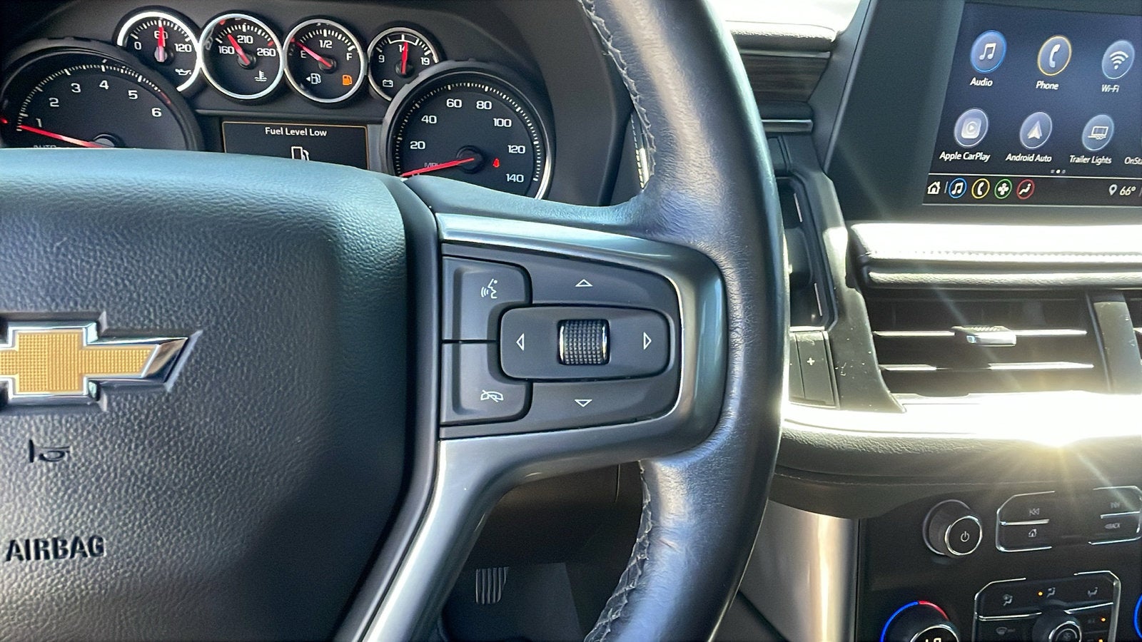 2022 Chevrolet Suburban LS