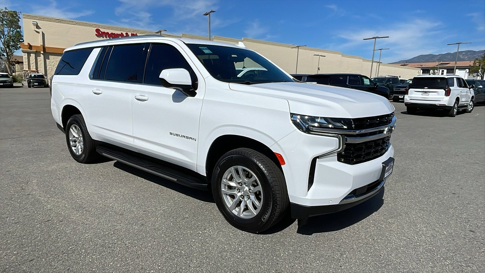 2022 Chevrolet Suburban LS