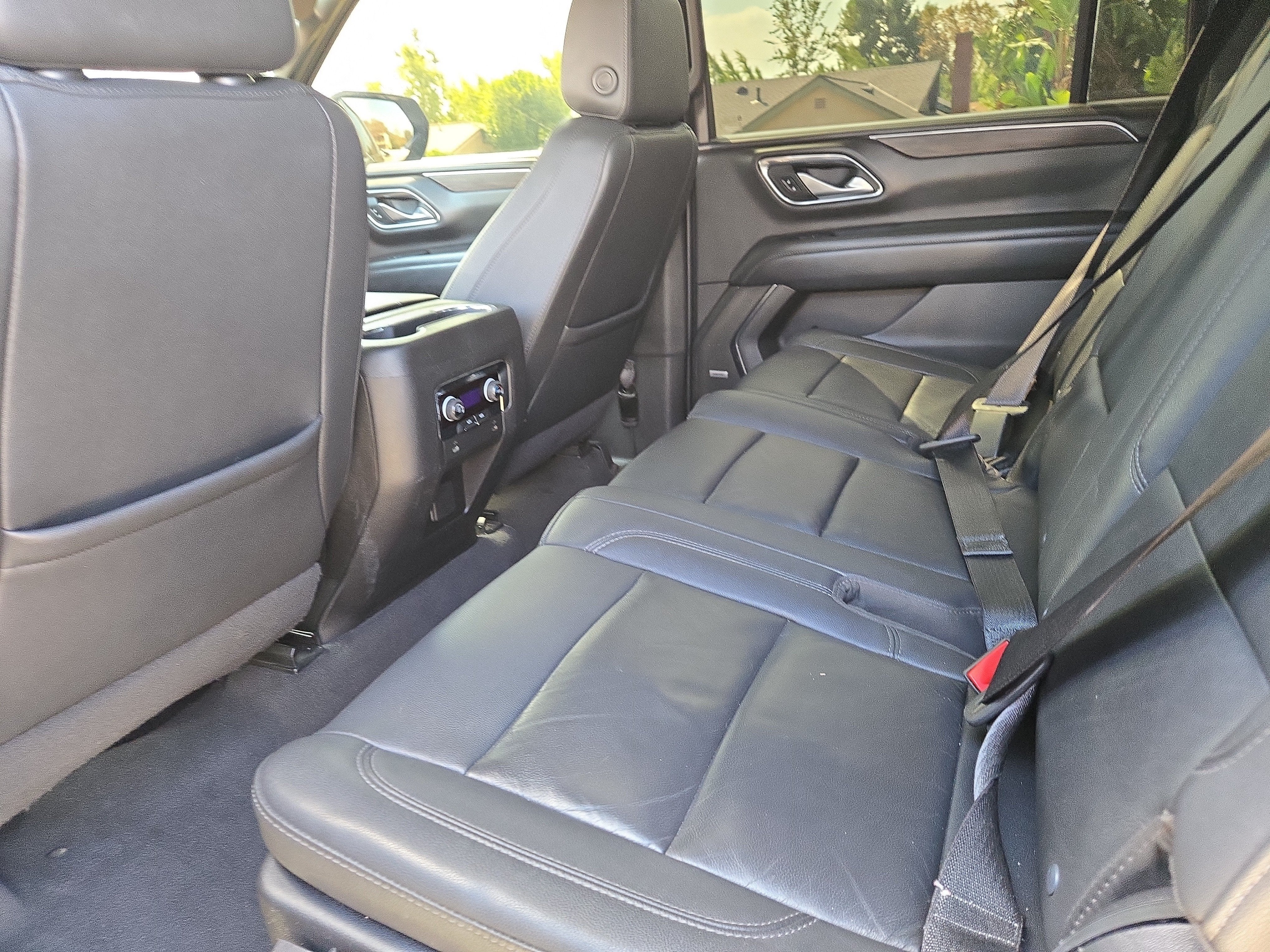 2022 Chevrolet Suburban LT