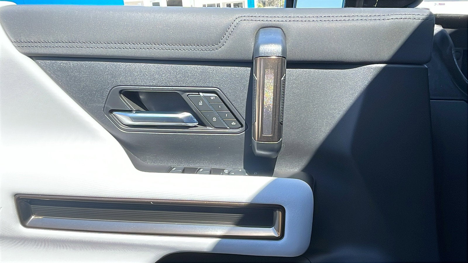 2024 GMC HUMMER EV Pickup 2X