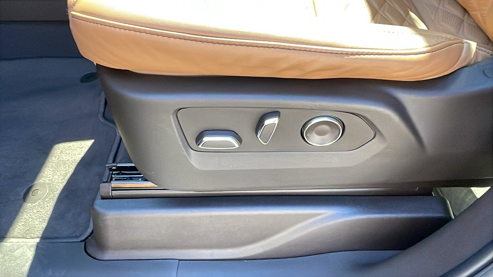 2023 Cadillac Escalade 4WD Sport