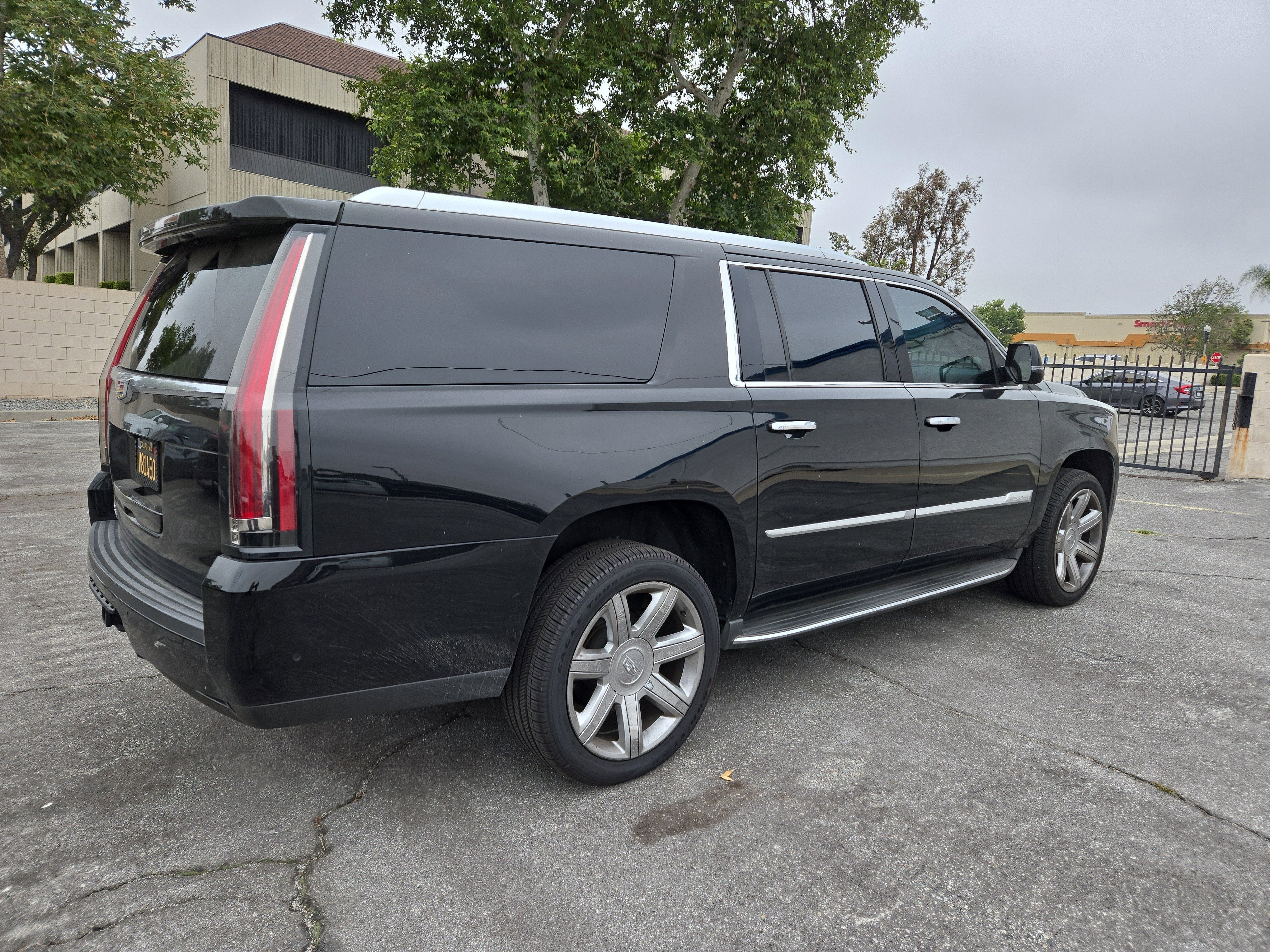 2020 Cadillac Escalade ESV Luxury