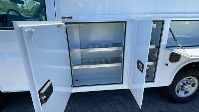 2026 Chevrolet Express Cutaway 3500 1WT