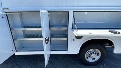 2026 Chevrolet Express Cutaway 3500 1WT