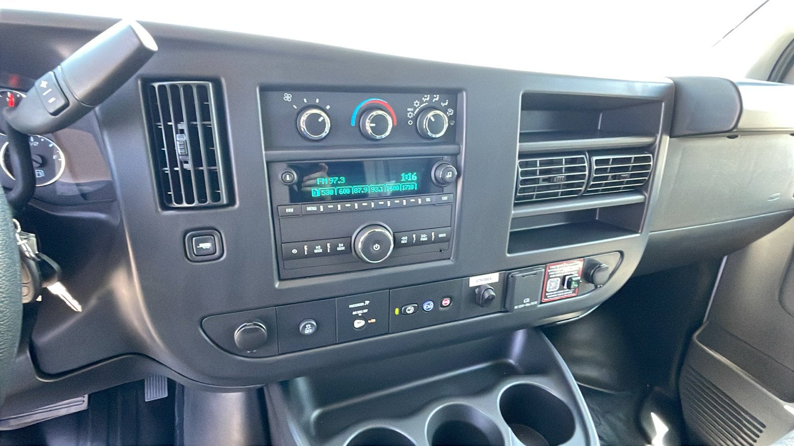 2026 Chevrolet Express Cutaway 3500 1WT