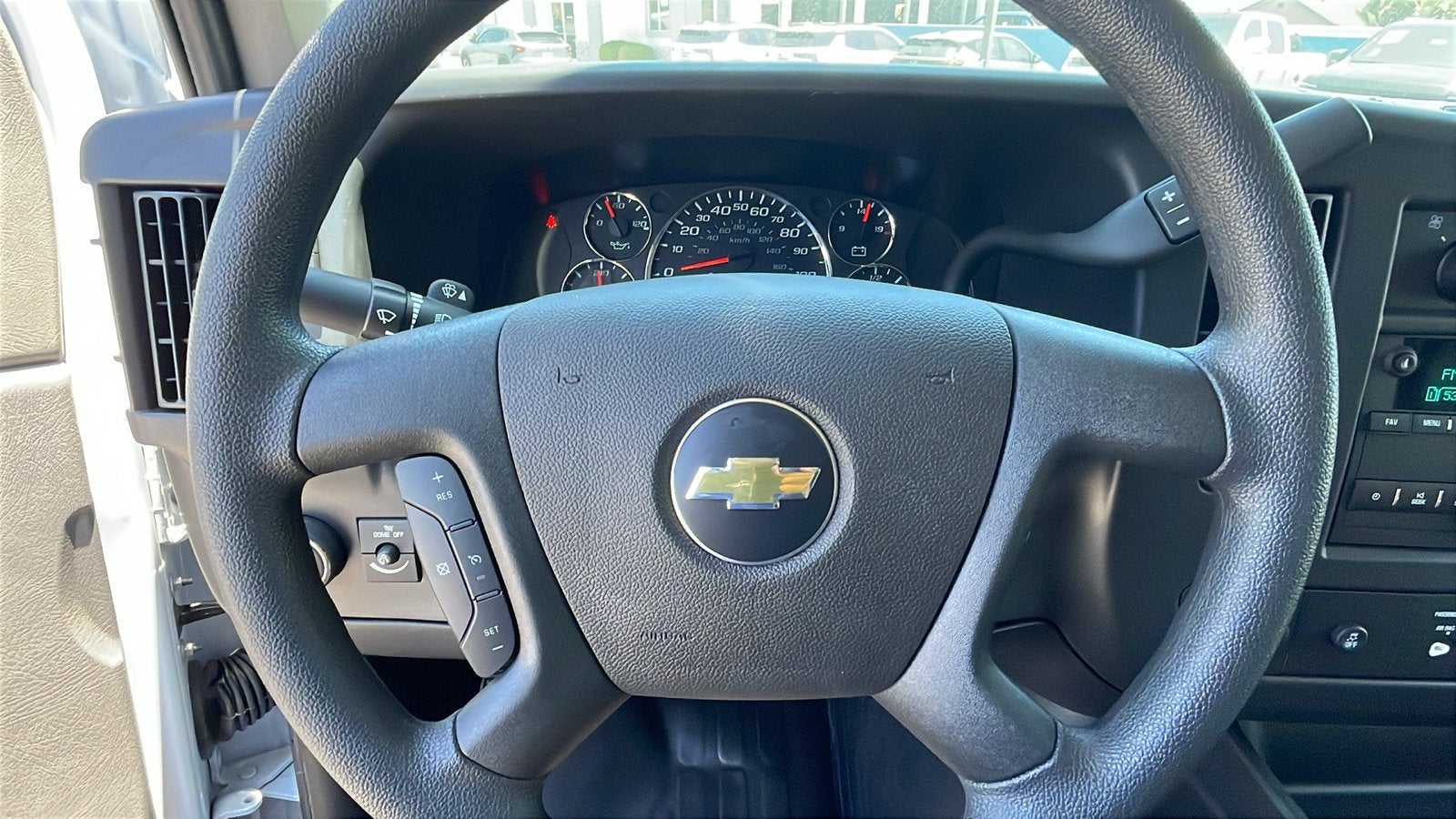 2026 Chevrolet Express Cutaway 3500 1WT