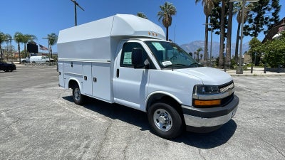 2026 Chevrolet Express Cutaway 3500 1WT