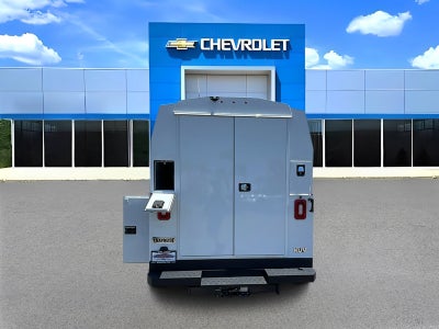 2026 Chevrolet Express Cutaway 3500 1WT