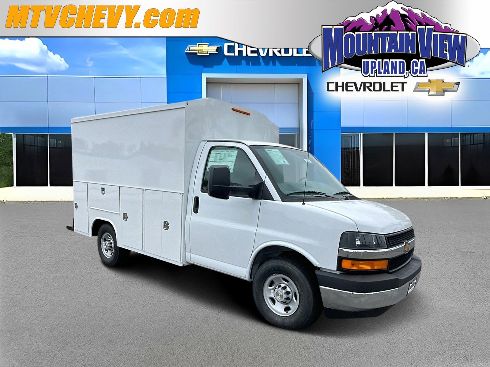 2026 Chevrolet Express Cutaway 3500 1WT