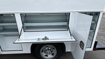 2026 Chevrolet Express Cutaway 3500 1WT