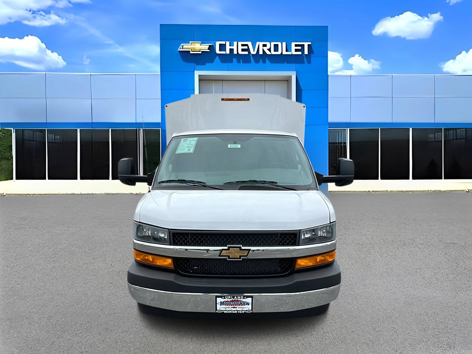 2026 Chevrolet Express Cutaway 3500 1WT