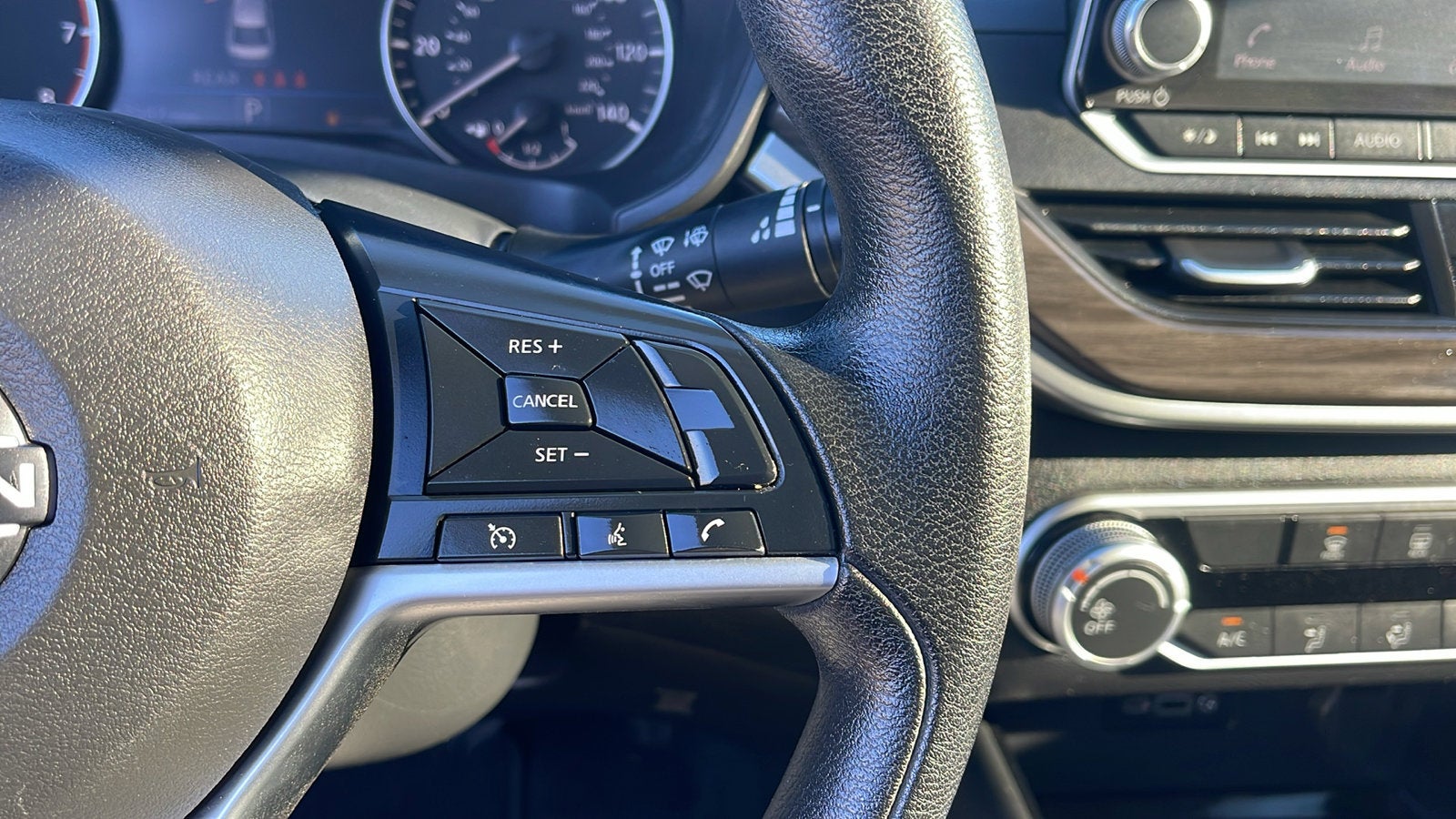 2023 Nissan Altima SV FWD