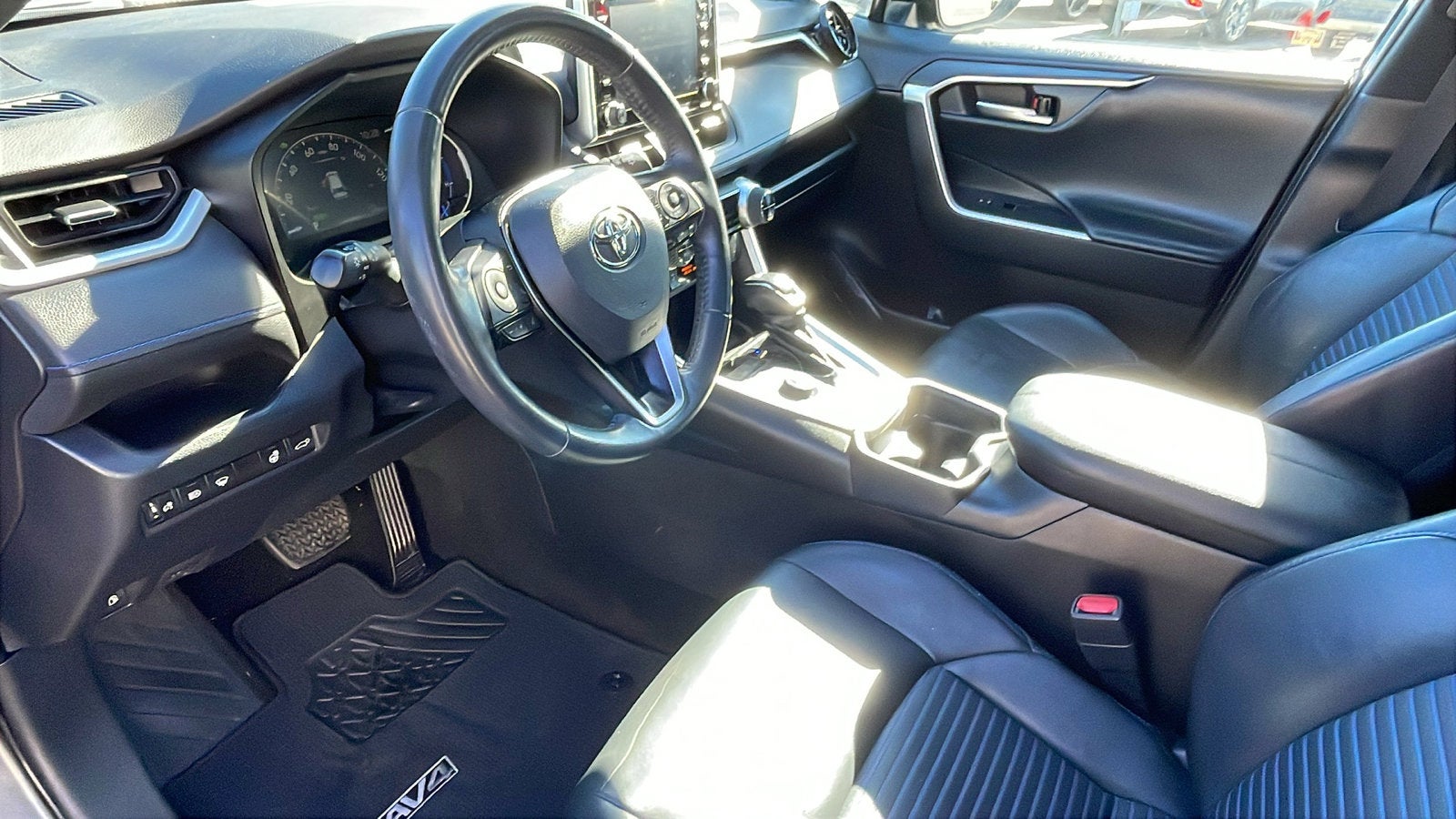 2020 Toyota RAV4 Hybrid XSE