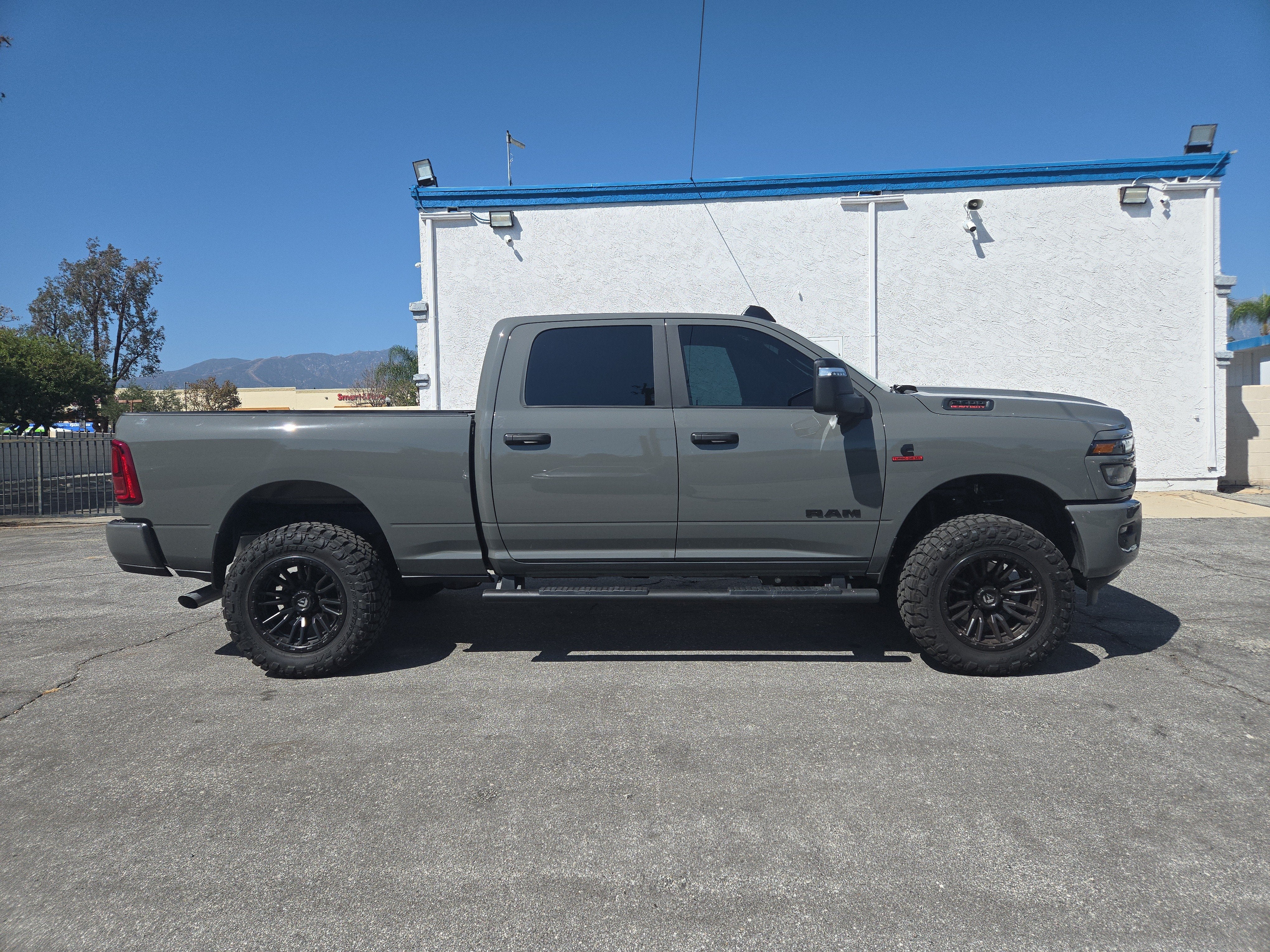 2026 RAM 2500 Big Horn Crew Cab 4x4 6'4" Box