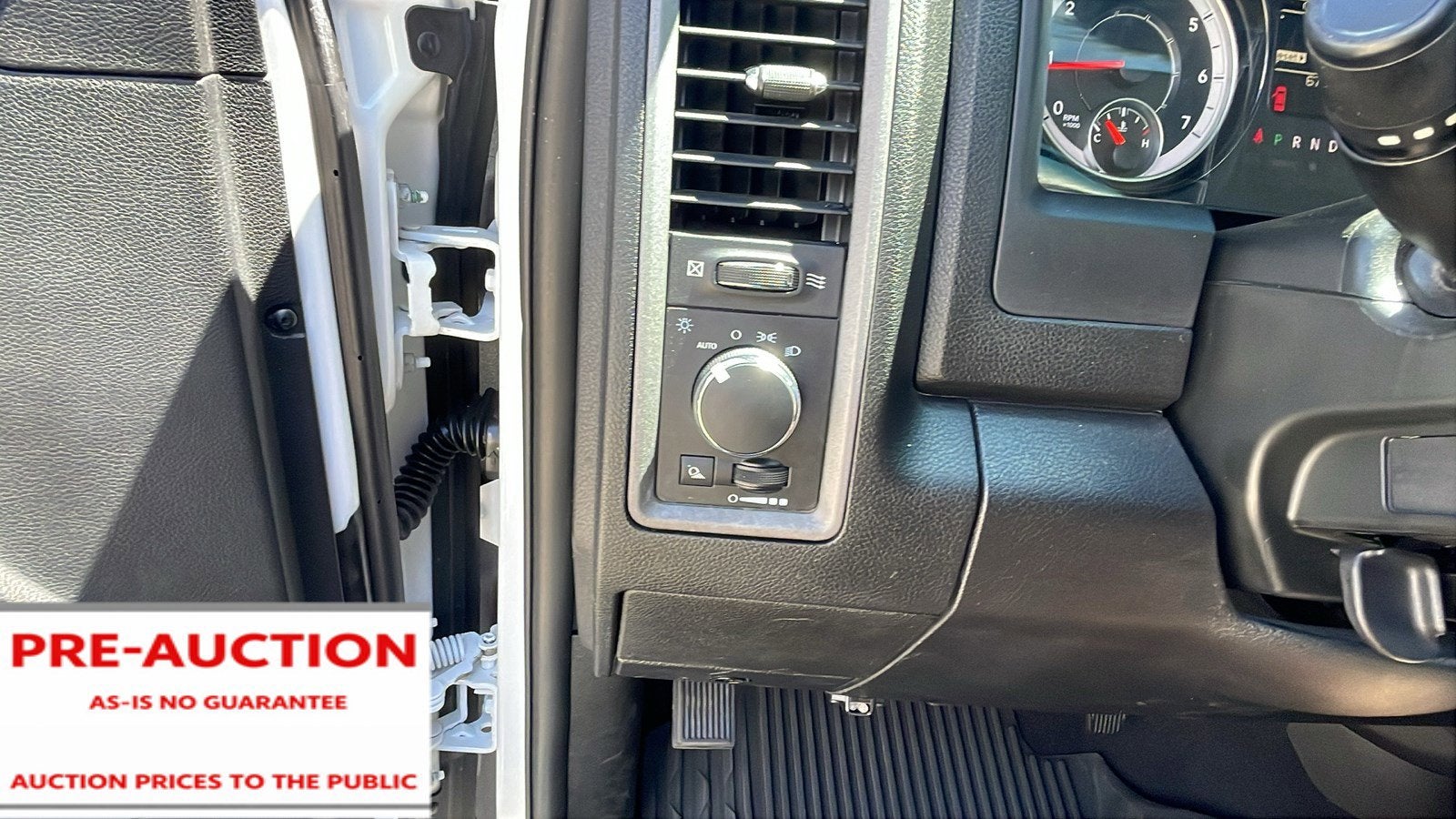 2021 RAM 1500 Classic Tradesman Regular Cab 4x2 8' Box