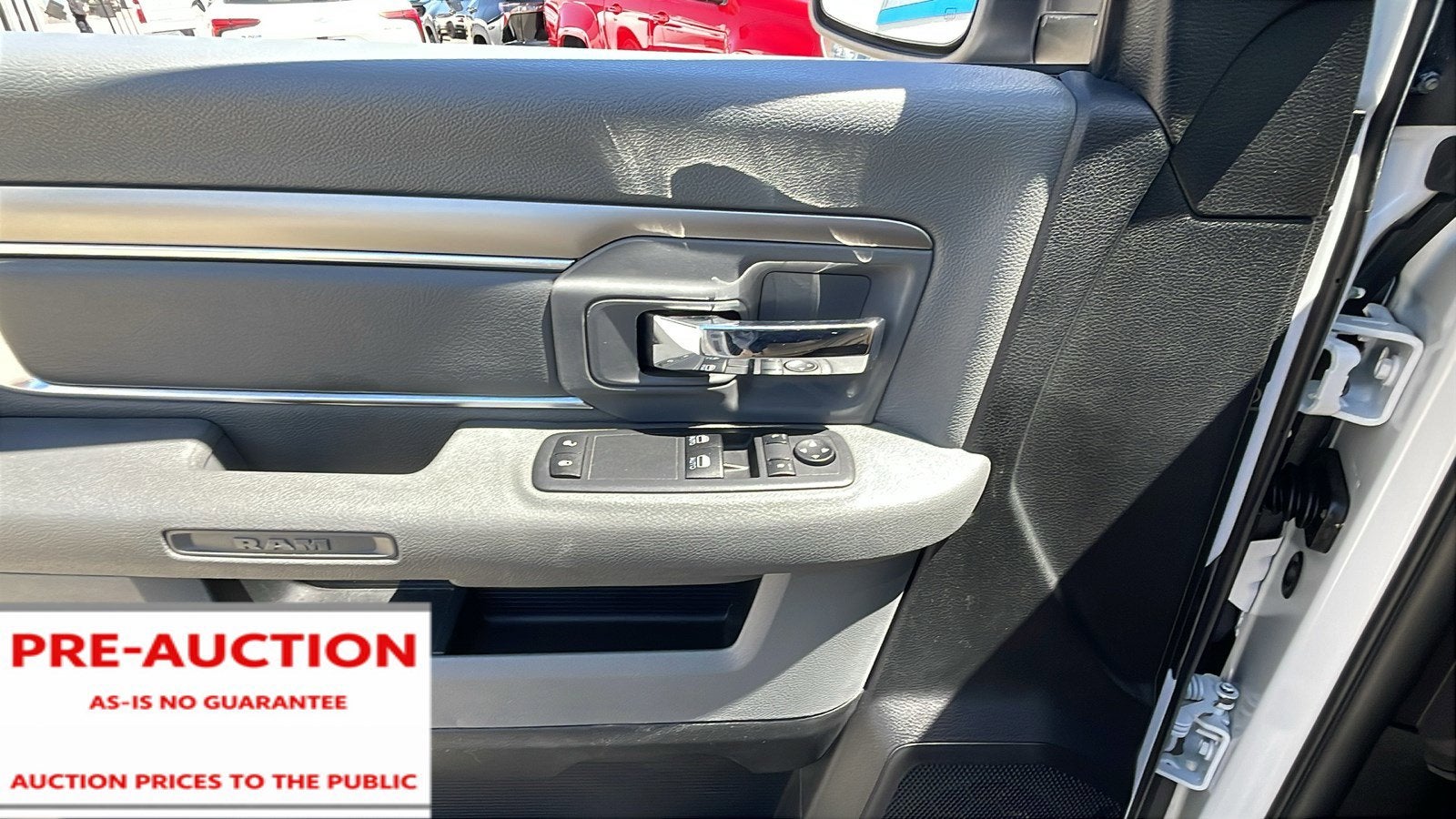 2021 RAM 1500 Classic Tradesman Regular Cab 4x2 8' Box