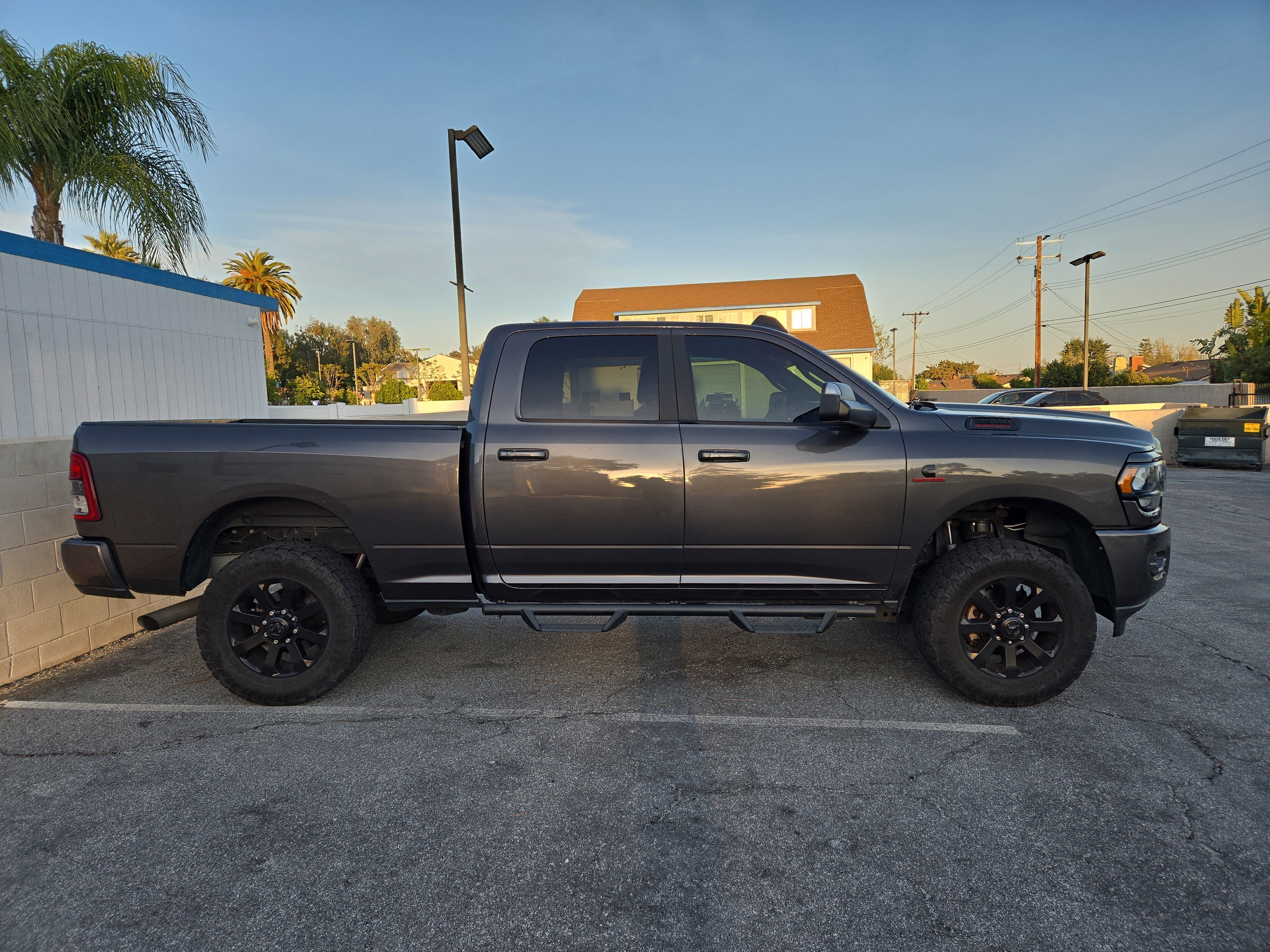 2020 RAM 2500 Big Horn Crew Cab 4x4 6'4" Box
