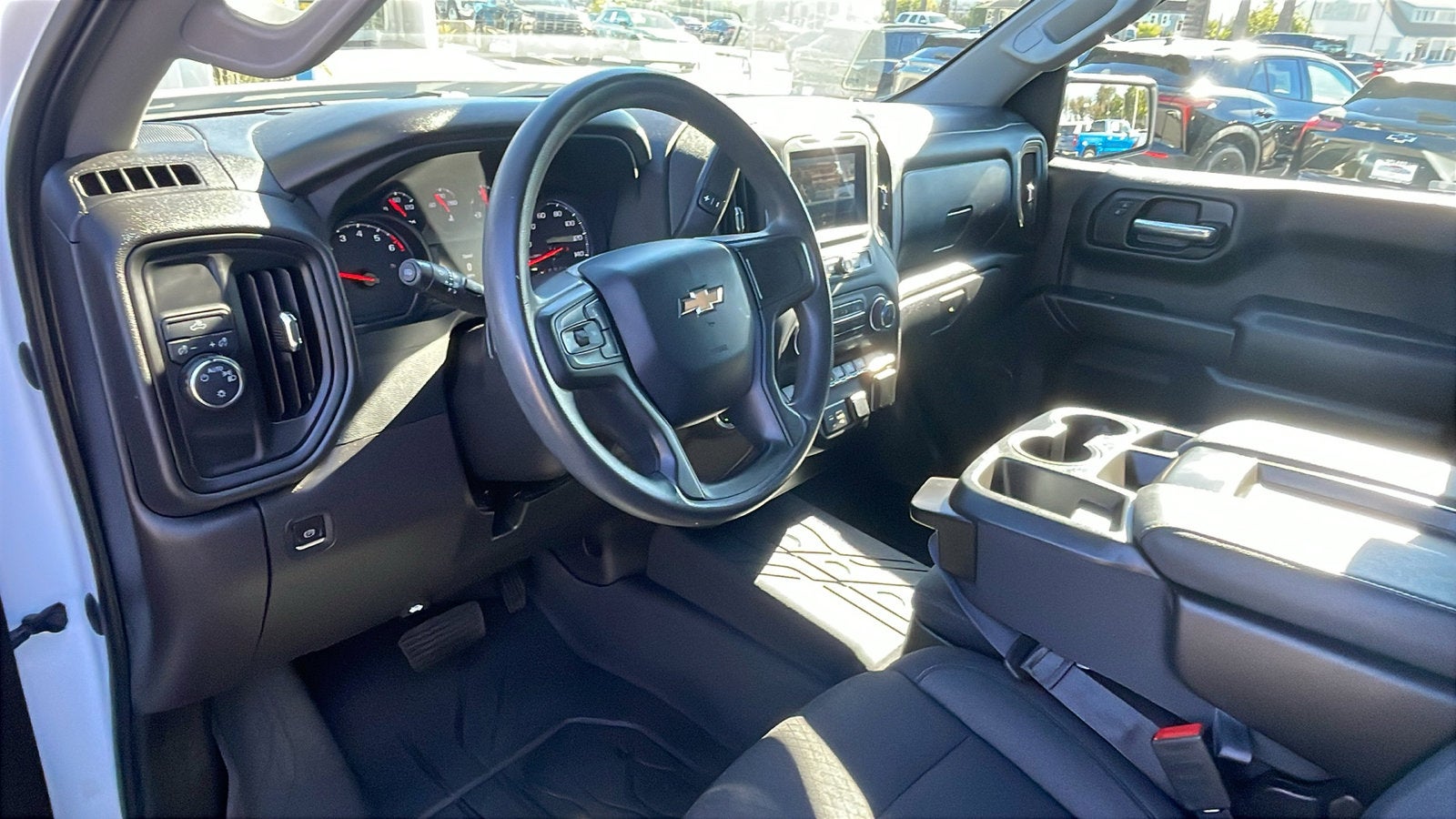 2023 Chevrolet Silverado 1500 Custom