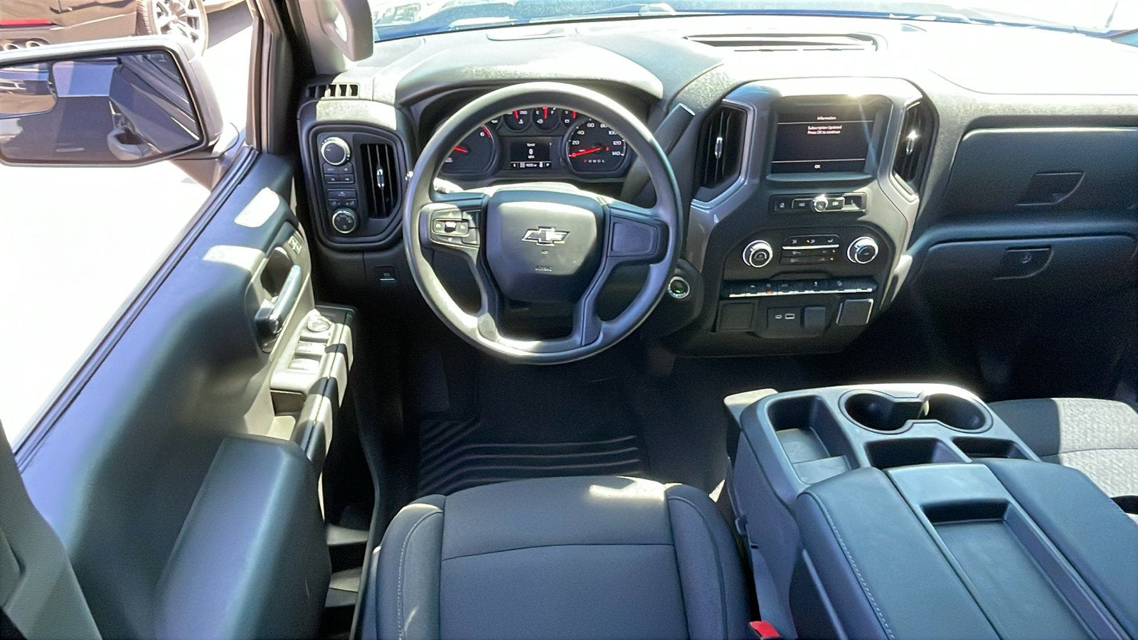 2023 Chevrolet Silverado 1500 Custom Trail Boss