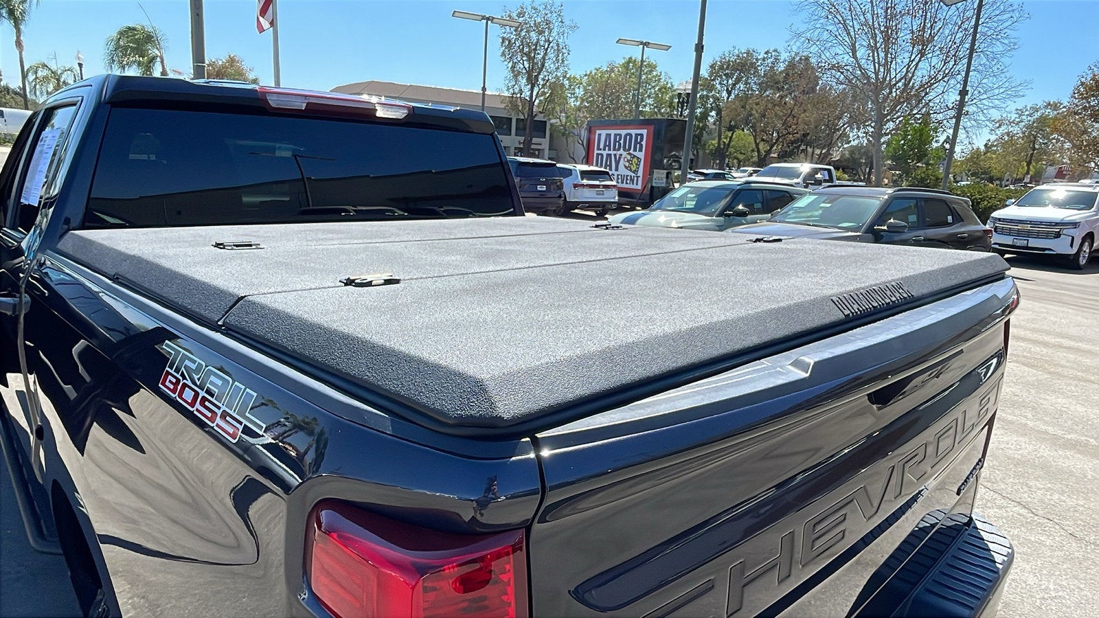 2023 Chevrolet Silverado 1500 Custom Trail Boss