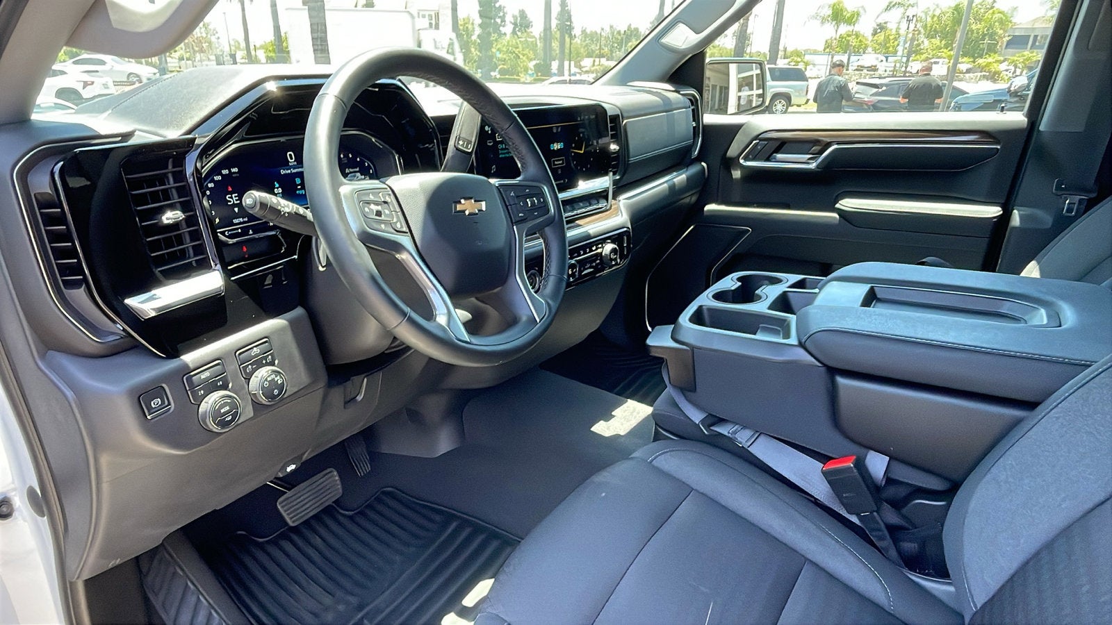 2023 Chevrolet Silverado 1500 LT (2FL)