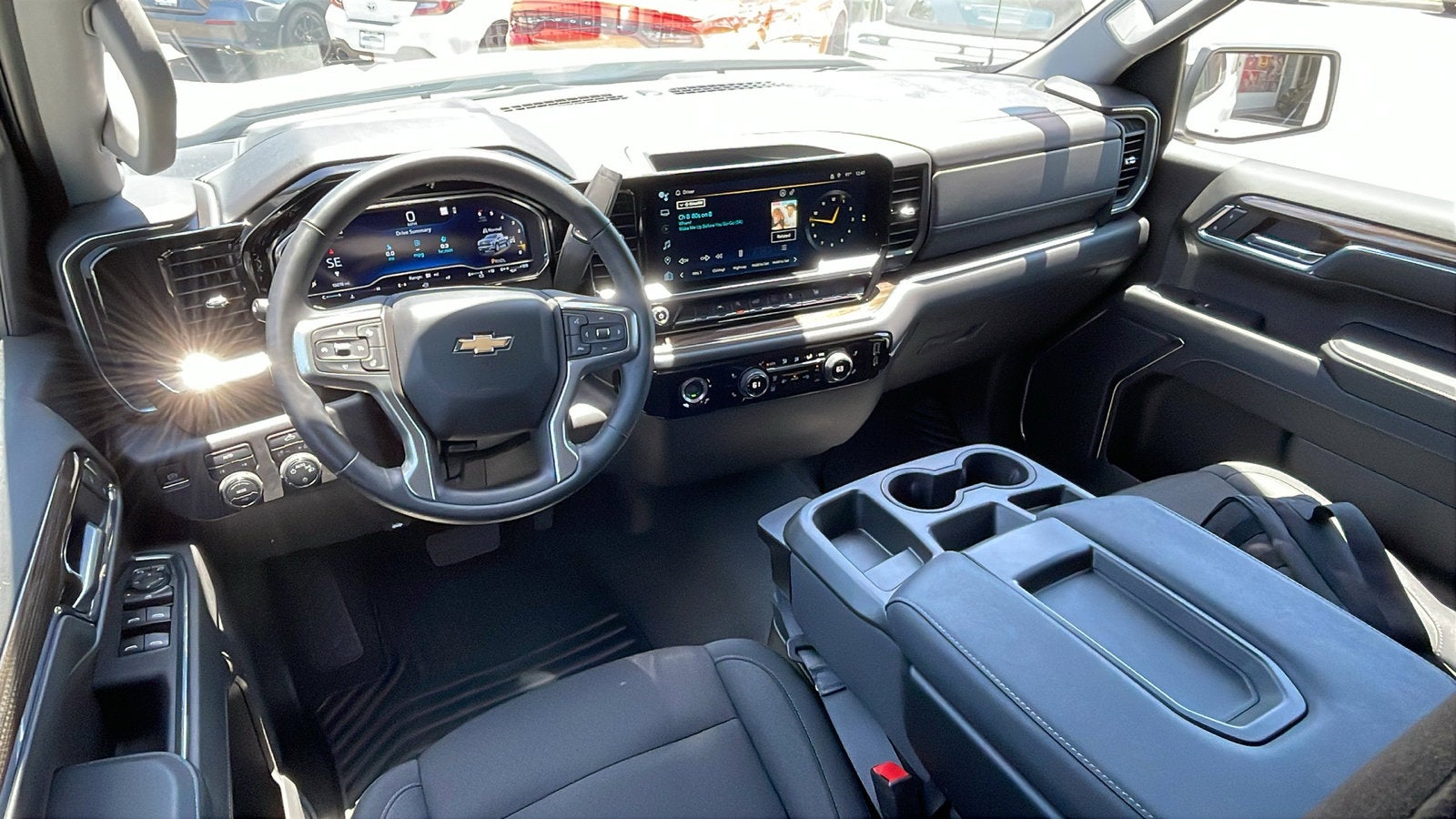 2023 Chevrolet Silverado 1500 LT (2FL)
