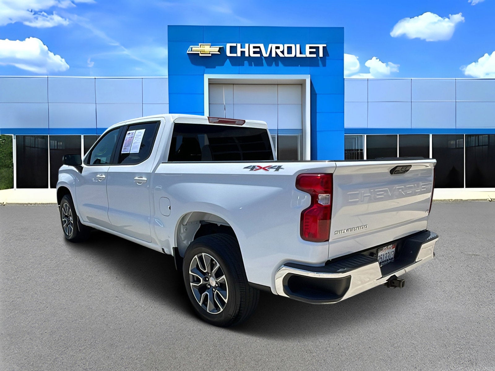 2023 Chevrolet Silverado 1500 LT (2FL)