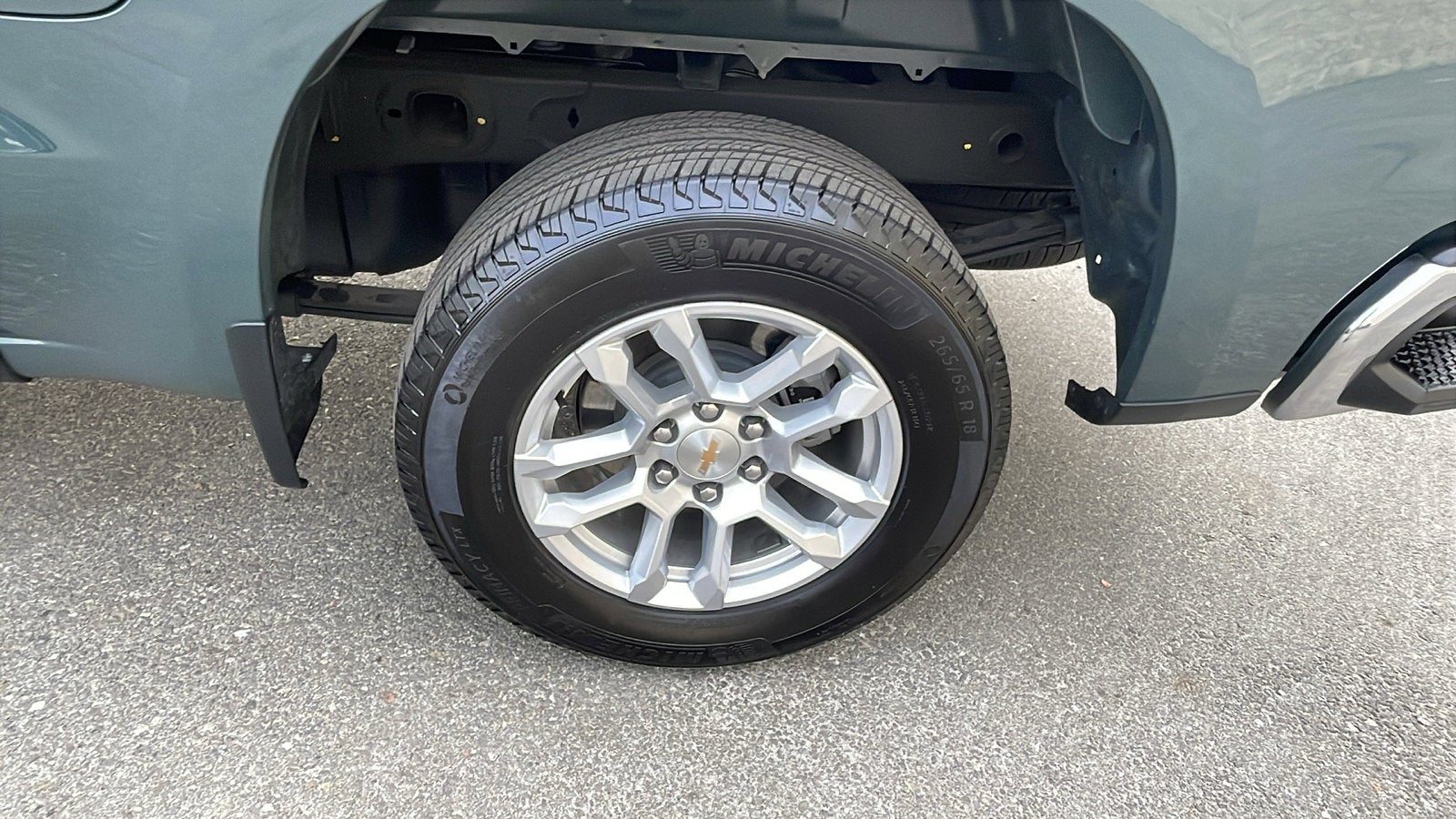 2025 Chevrolet Silverado 1500 LT (2FL)