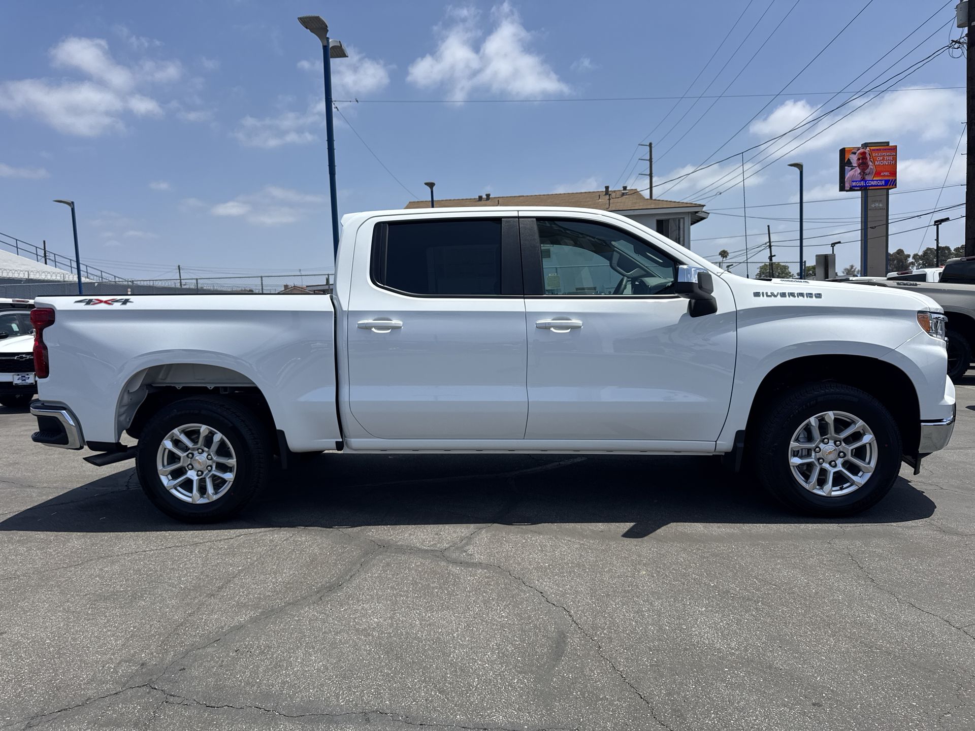 2026 Chevrolet Silverado 1500 LT (2FL)