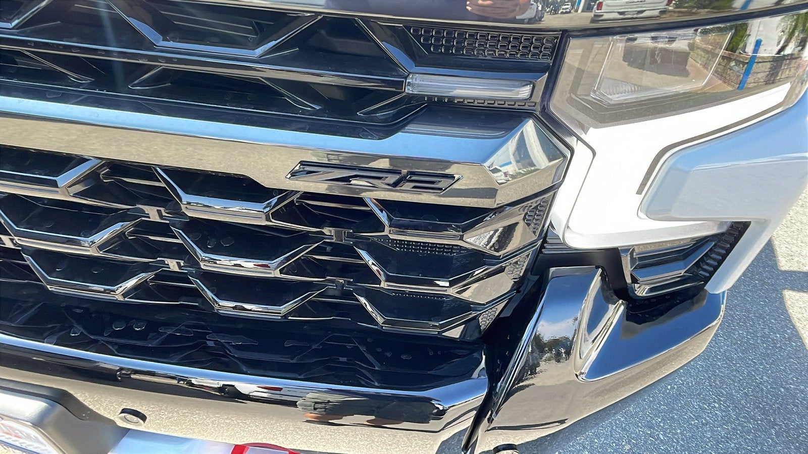 2026 Chevrolet Silverado 1500 ZR2 - Photo 10