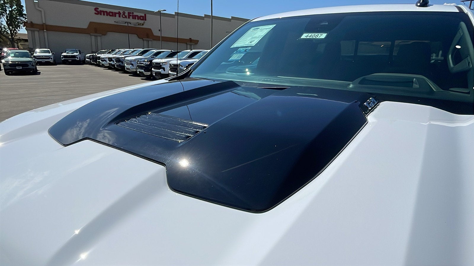 2026 Chevrolet Silverado 1500 ZR2 - Photo 11