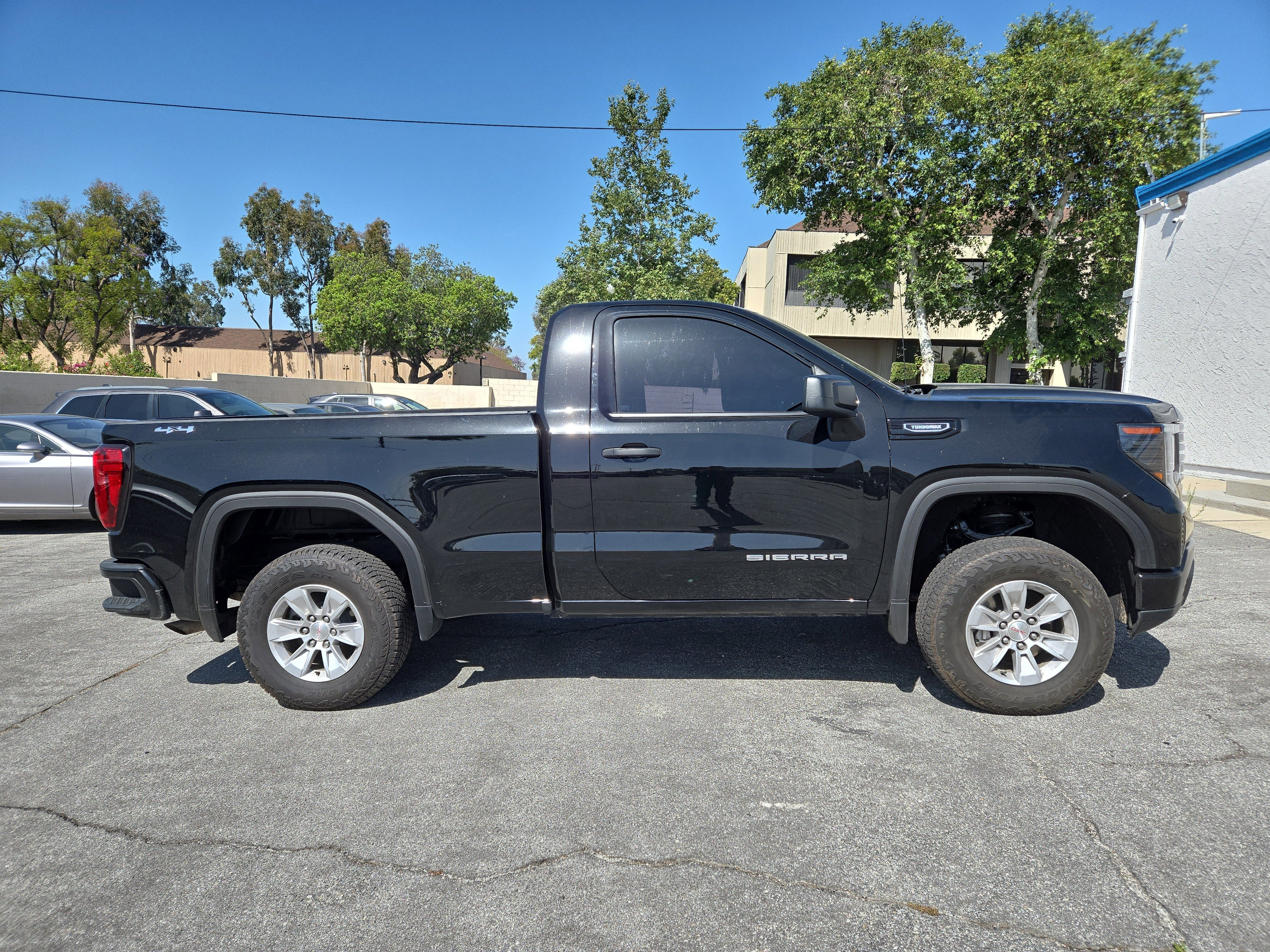 2025 GMC Sierra 1500 Pro