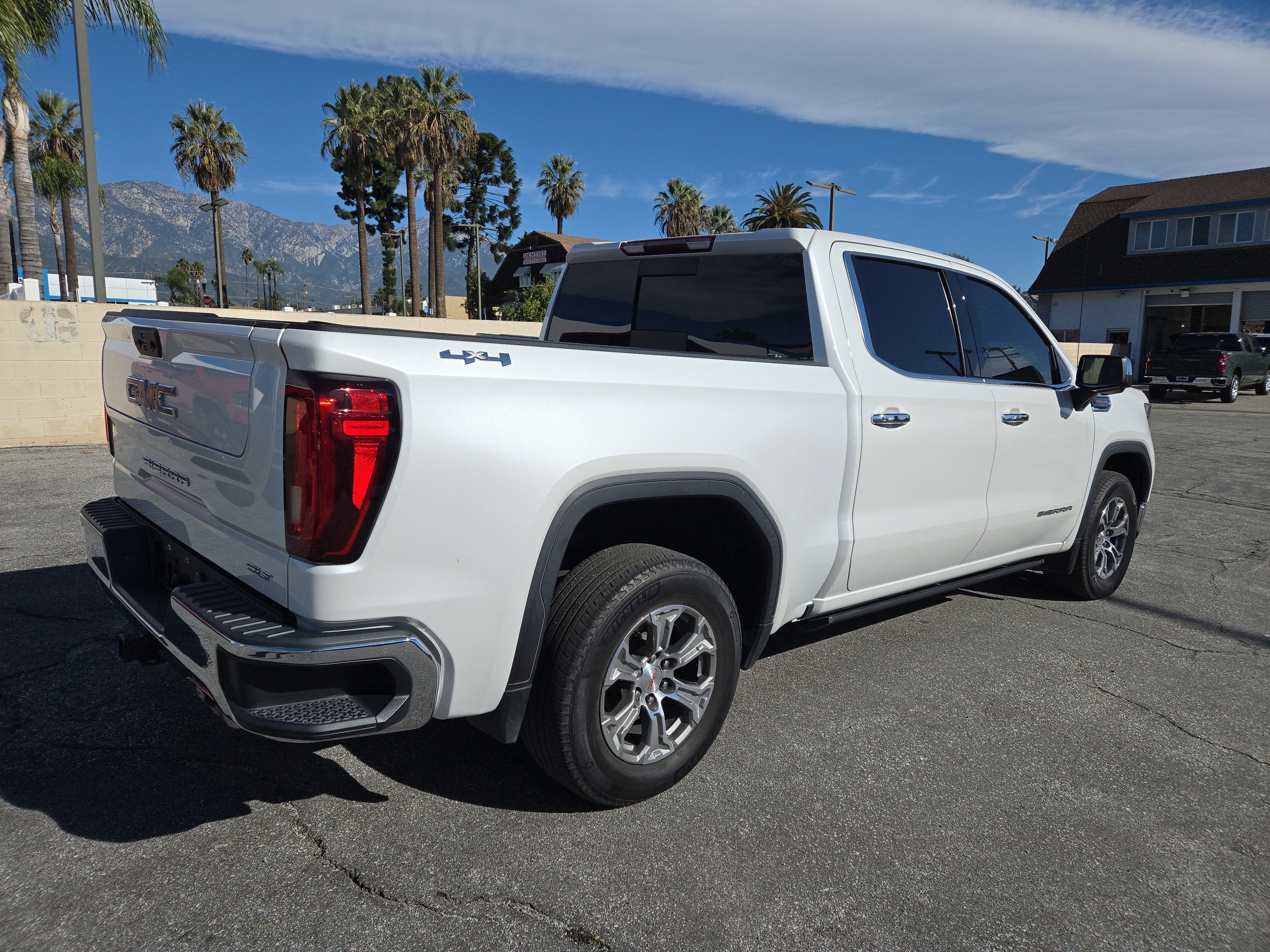 2022 GMC Sierra 1500 SLT
