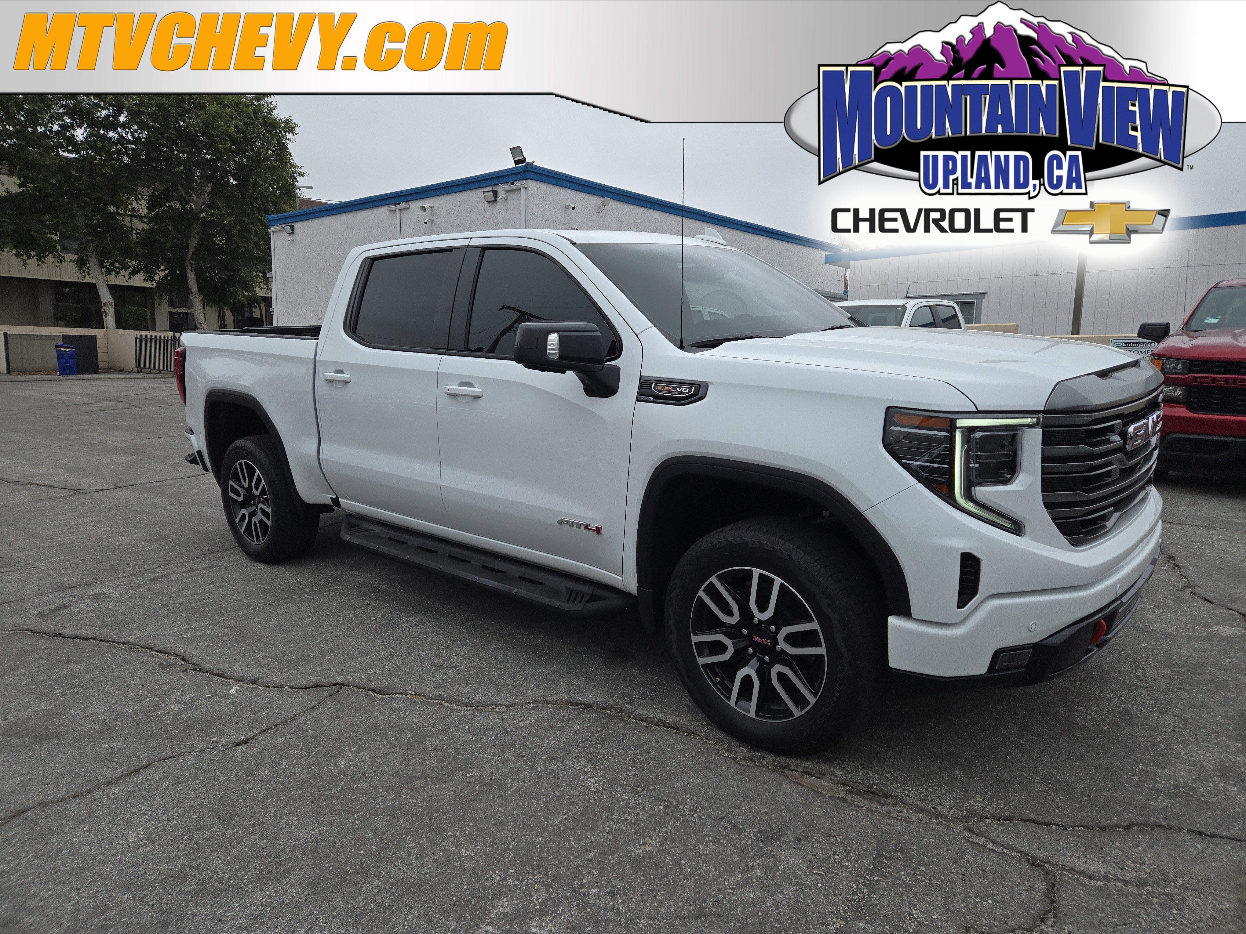 2024 GMC Sierra 1500 AT4