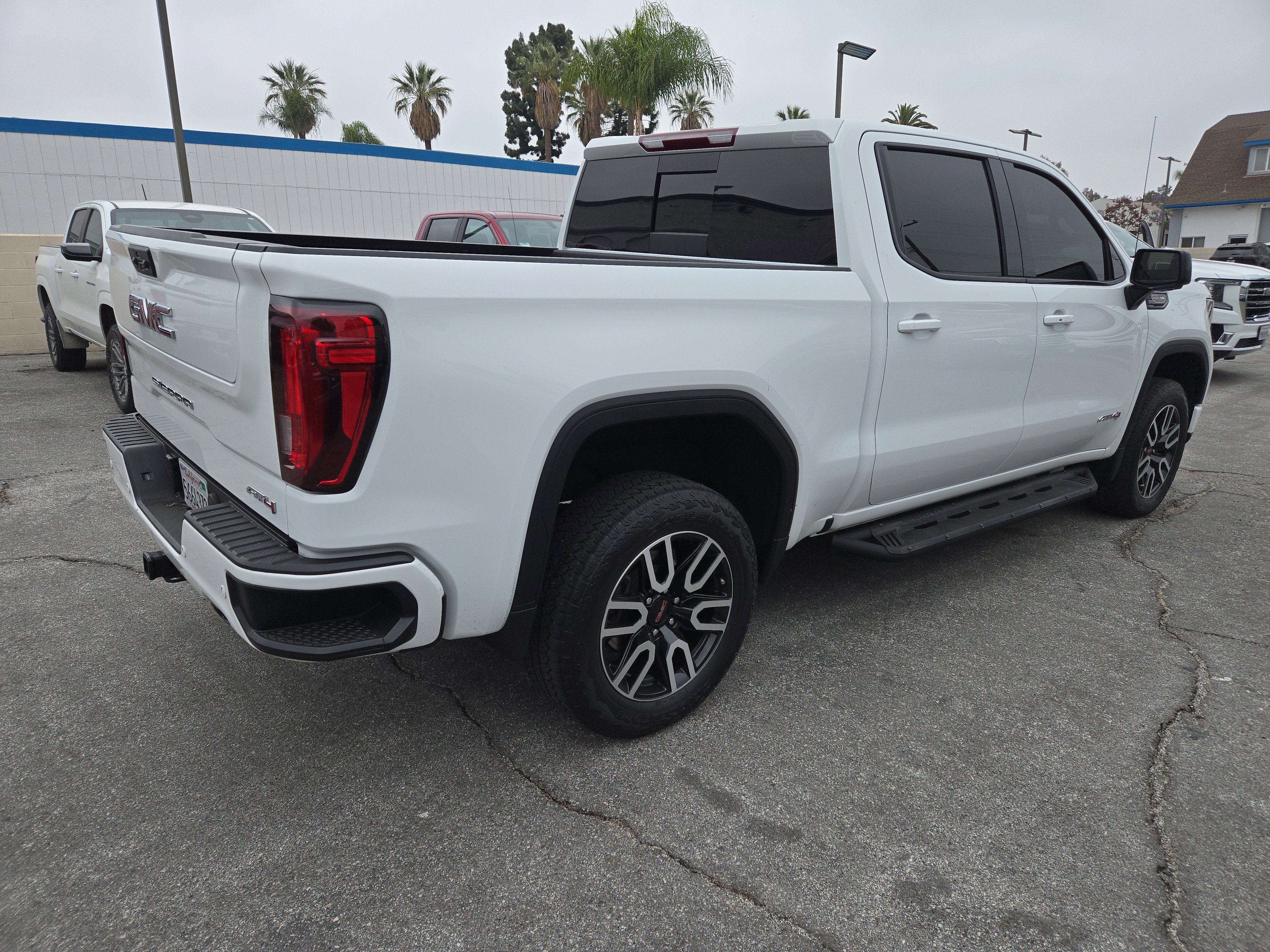 2024 GMC Sierra 1500 AT4