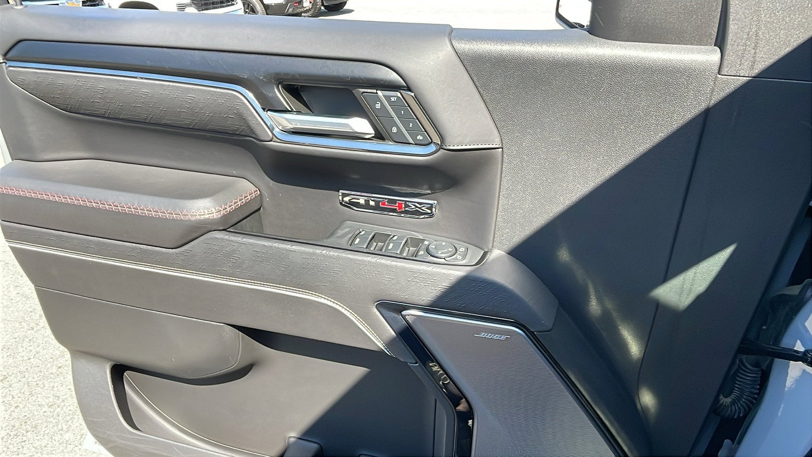 2024 GMC Sierra 1500 AT4X