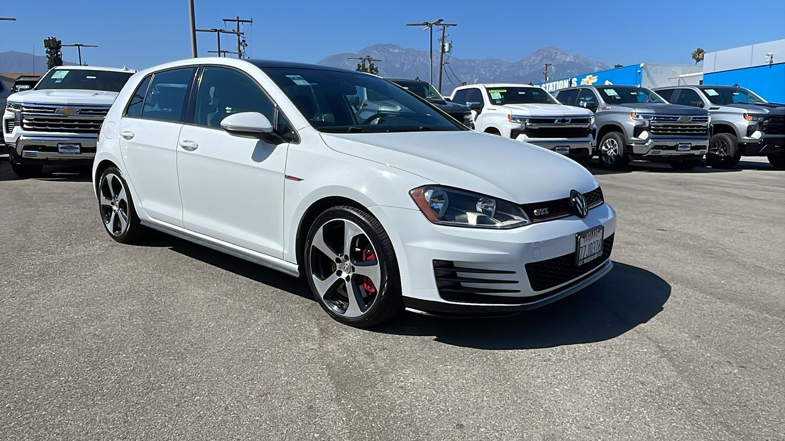 2017 Volkswagen Golf GTI S 4-Door